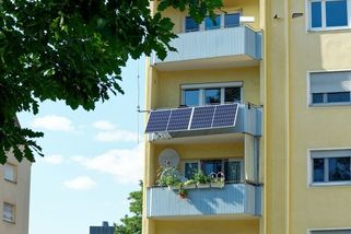 Kdo zaplatí víc, vyhraje. Kupující začali přeplácet cenové nabídky bytů - Seznam Zprávy